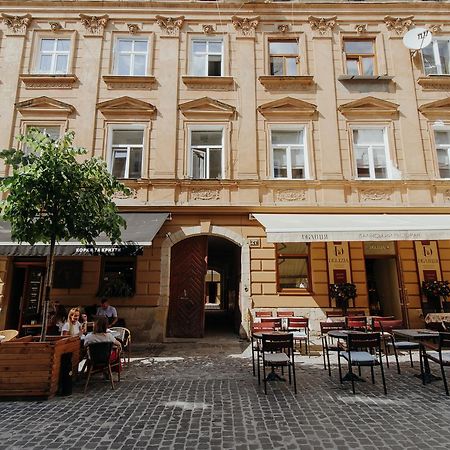 Apartment On Lesi Ukrainky Lviv Exterior photo