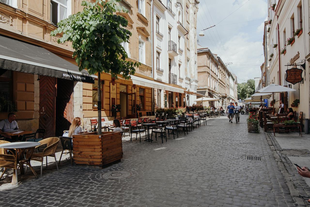 Apartment On Lesi Ukrainky Lviv Exterior photo